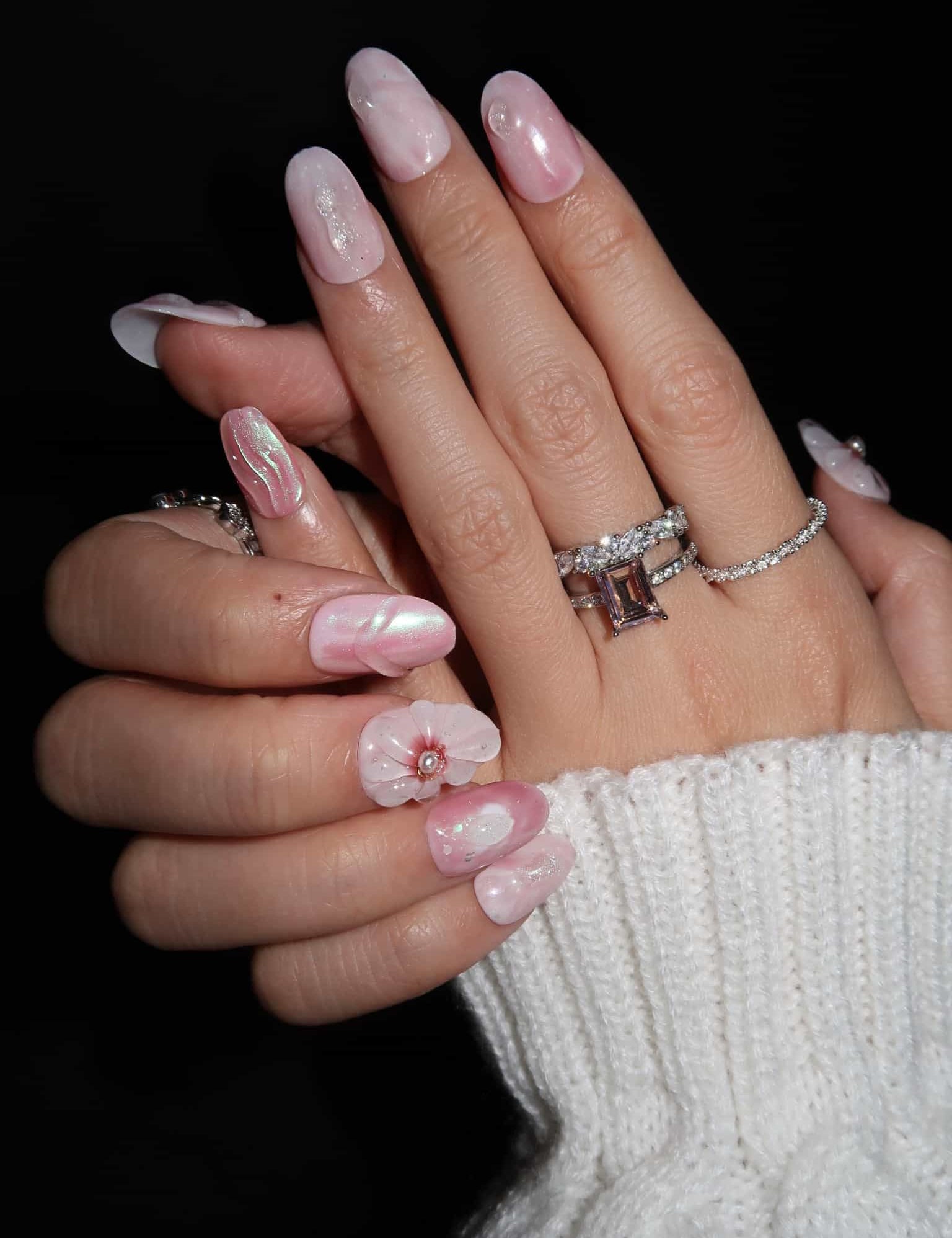 Petal Pink - Ersa Nails White Pink Mini Oval PressOnNails