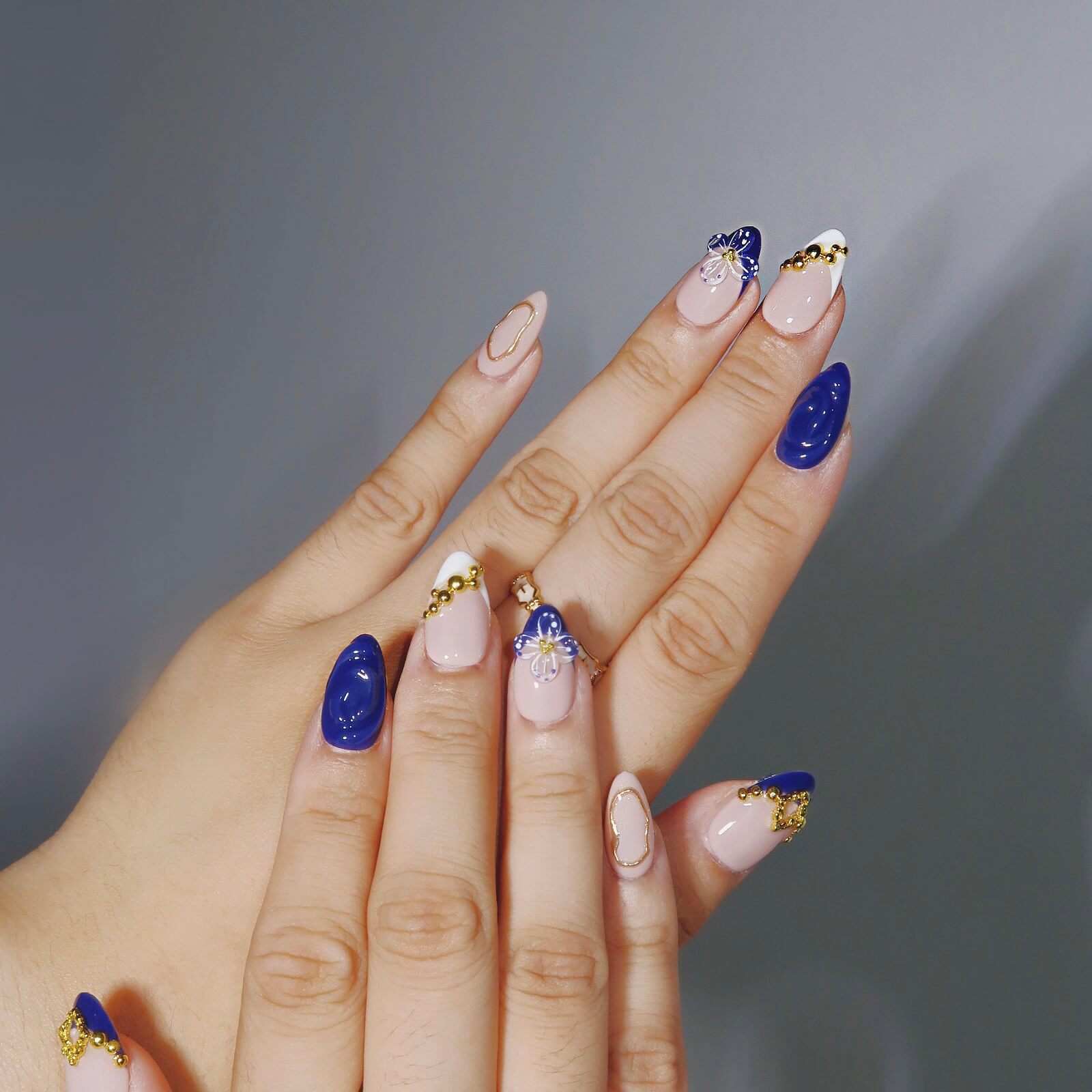 Royal Navy - Ersa Nails Nude Blue Gold PressOnNails