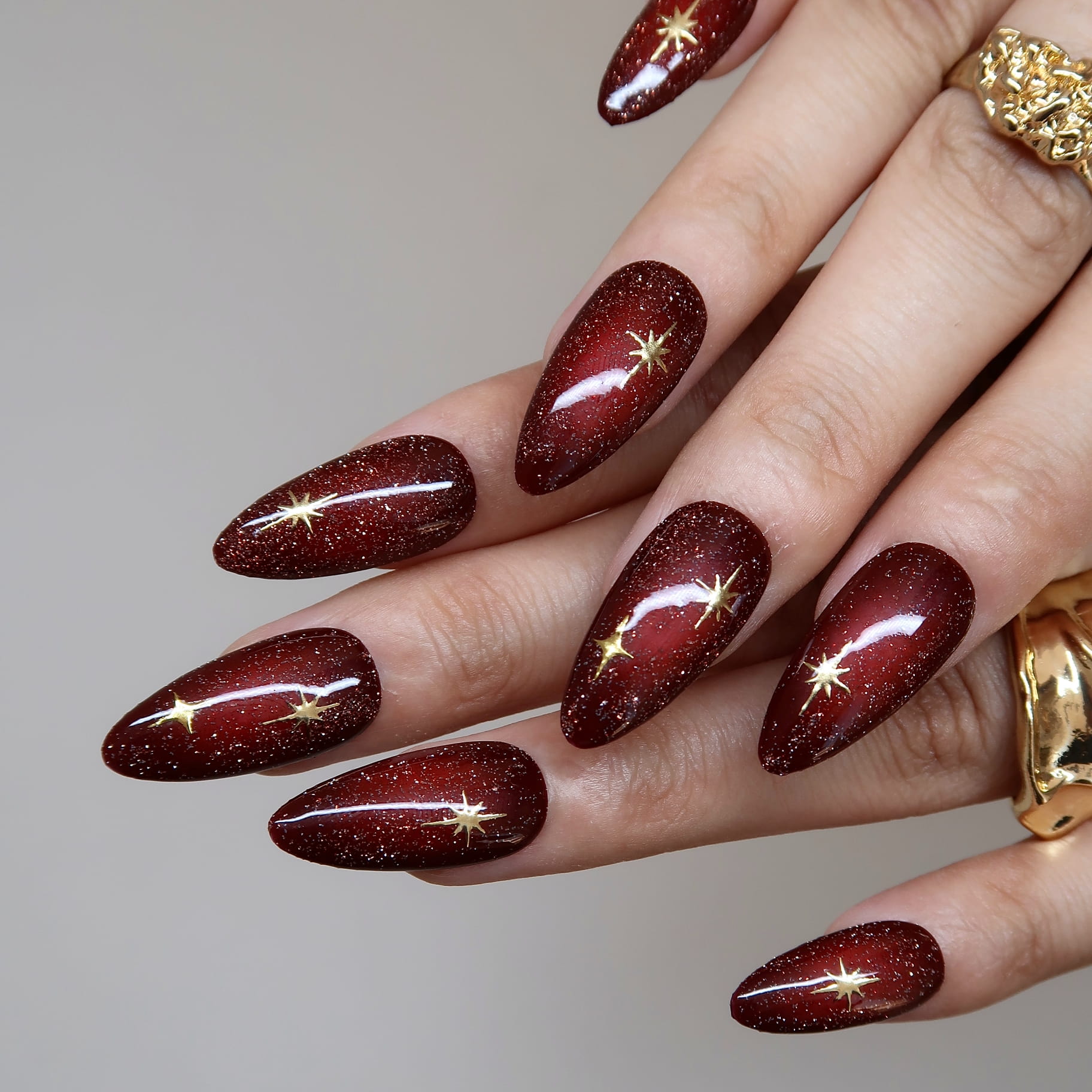 Ruby_Snowflakes_-_ErsaNails_PressOnNails_2.jpg