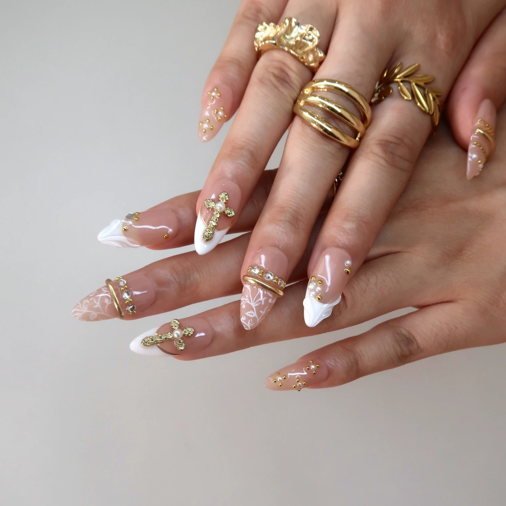 Saint Glow - Ersa Nails Nude White Gold PressOnNails