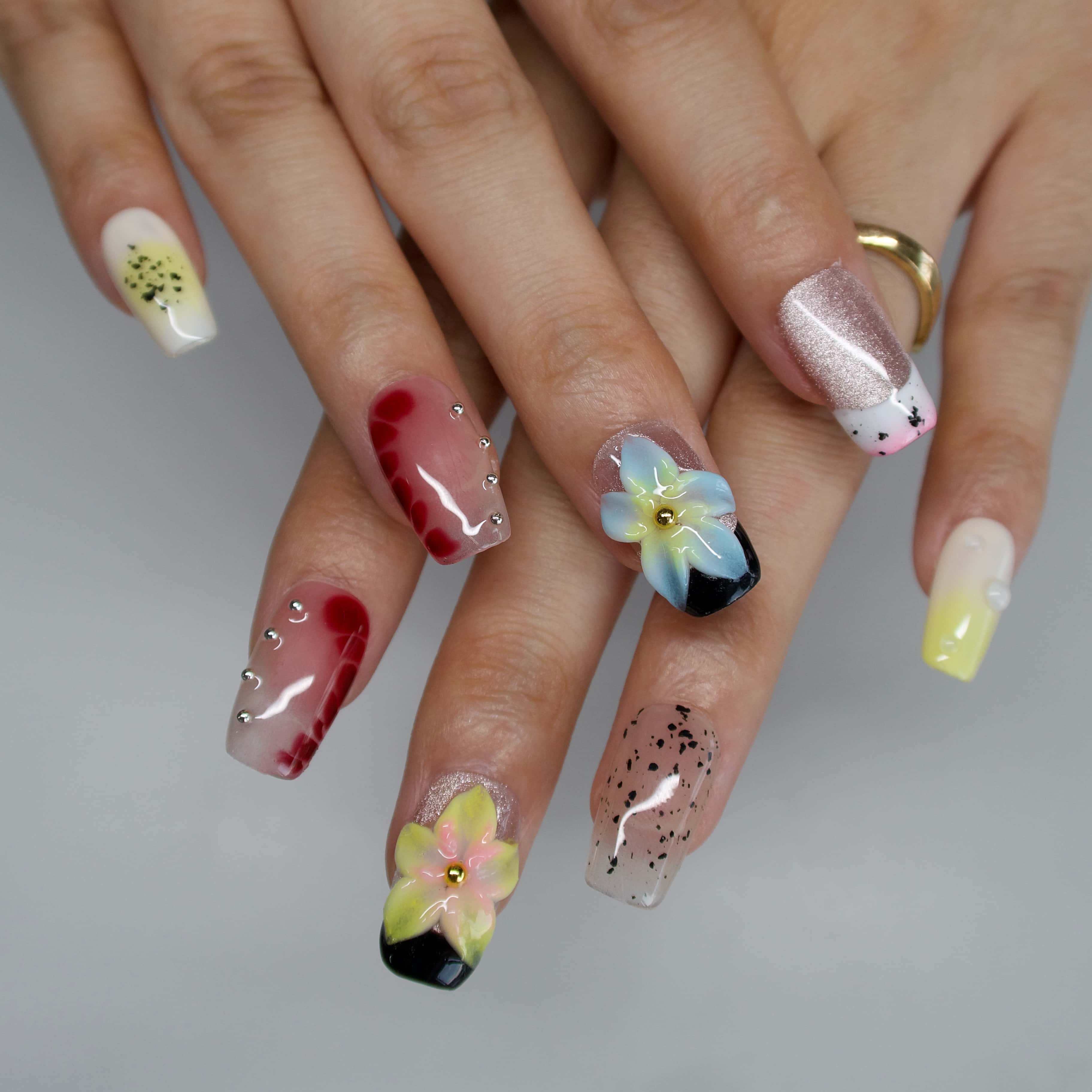 Secret_Garden_-_ErsaNails_PressOnNails_2.jpg
