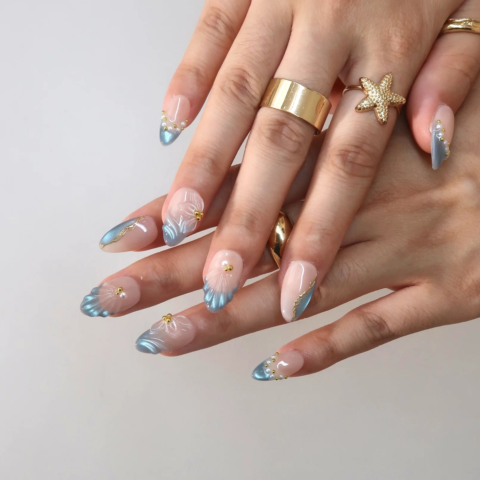 Shoreline - Ersa Nails Nude Blue PressOnNails