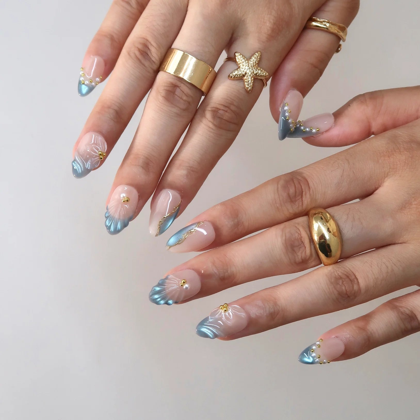 Shoreline - Ersa Nails Nude Blue PressOnNails
