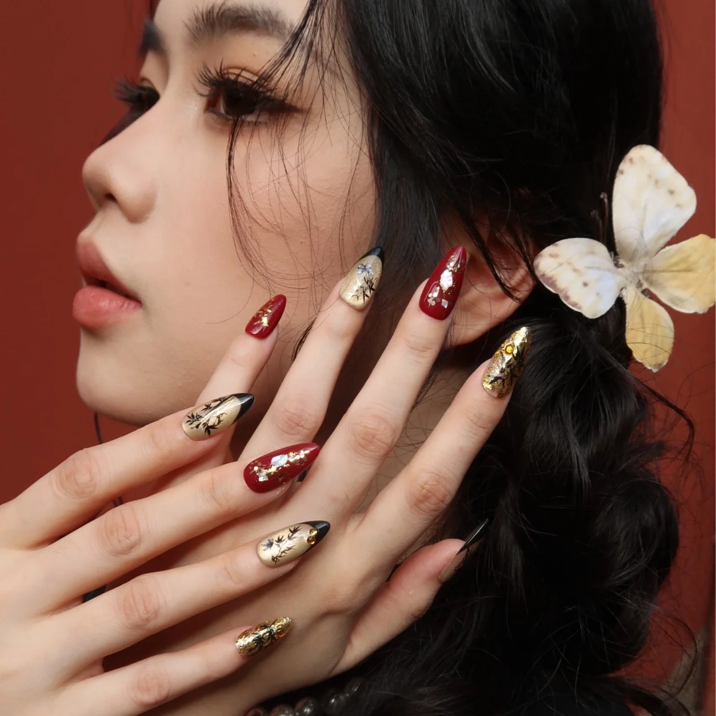 Shui-Mo-ErsaNailsPressOnNails_5.webp