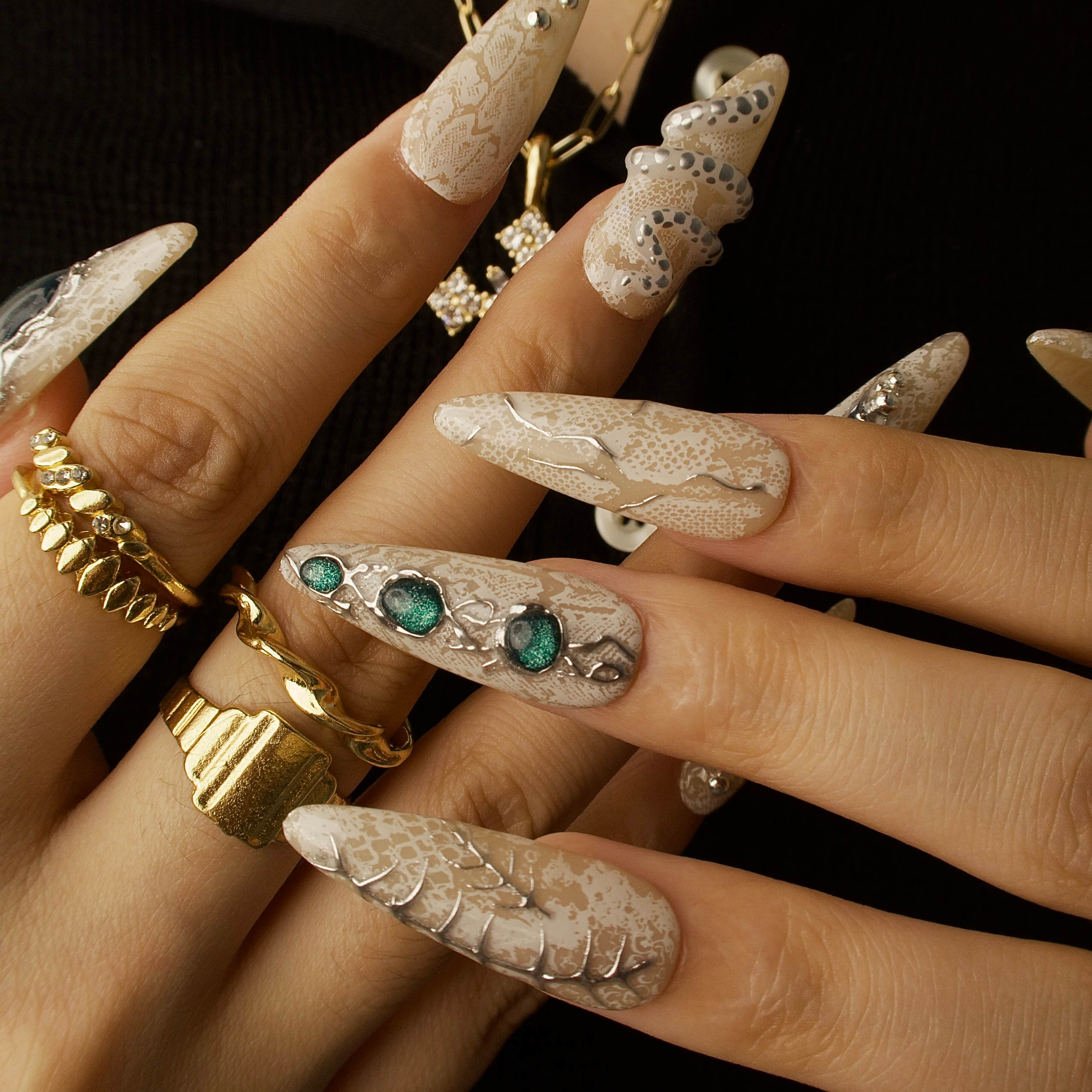 Silver Venom - Ersa Nails Nude Silver PressOnNails