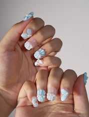 Soft Breeze - Ersa Nails White Blue PressOnNails