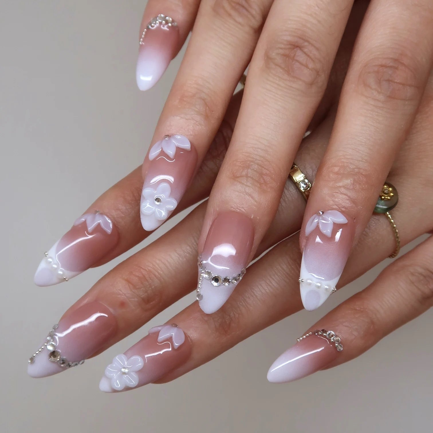 Soft Diamonds- Ersa Nails Nude White PressOnNails