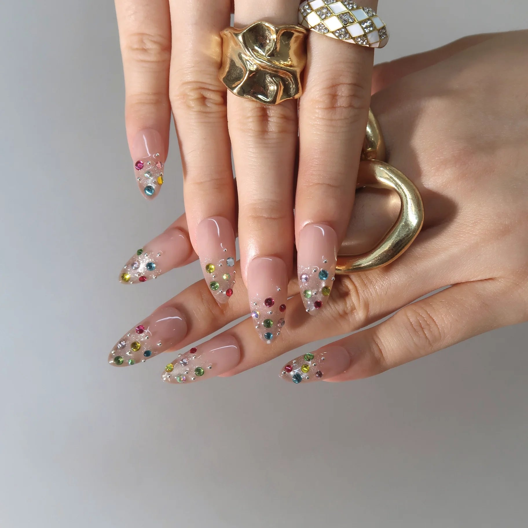 Steal the Show - Ersa Nails Nude PressOnNails