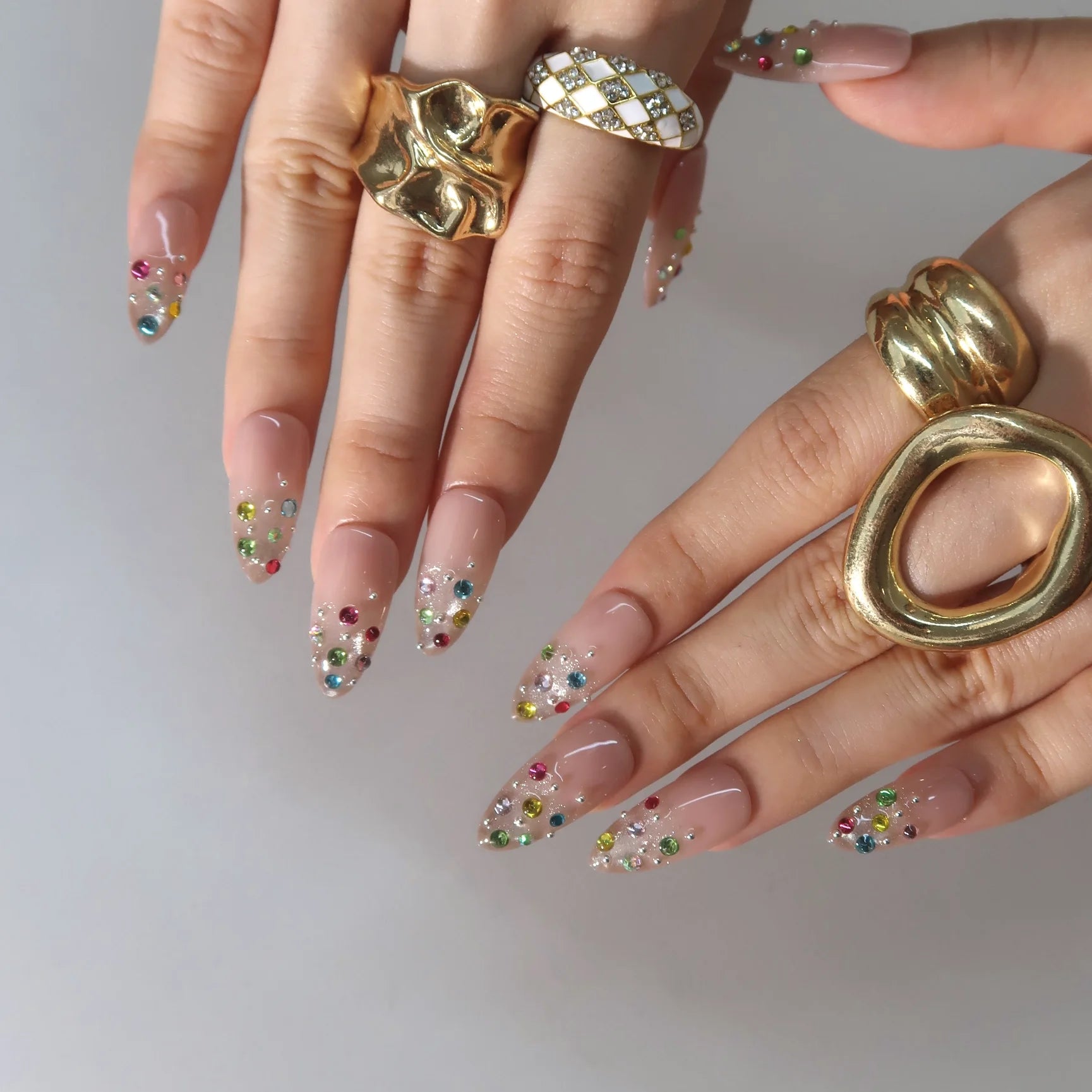Steal the Show - Ersa Nails Nude PressOnNails