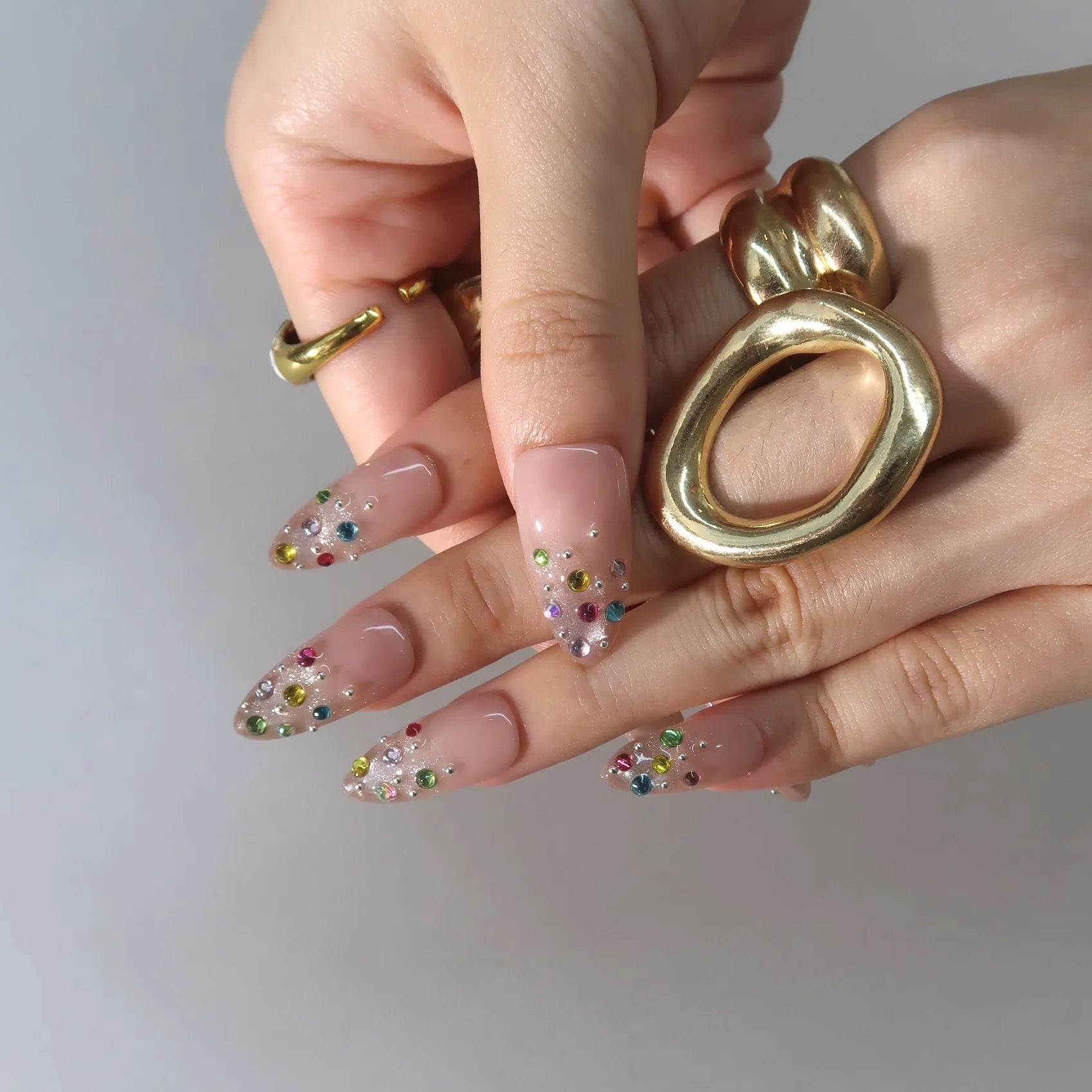 Steal the Show - Ersa Nails Nude PressOnNails