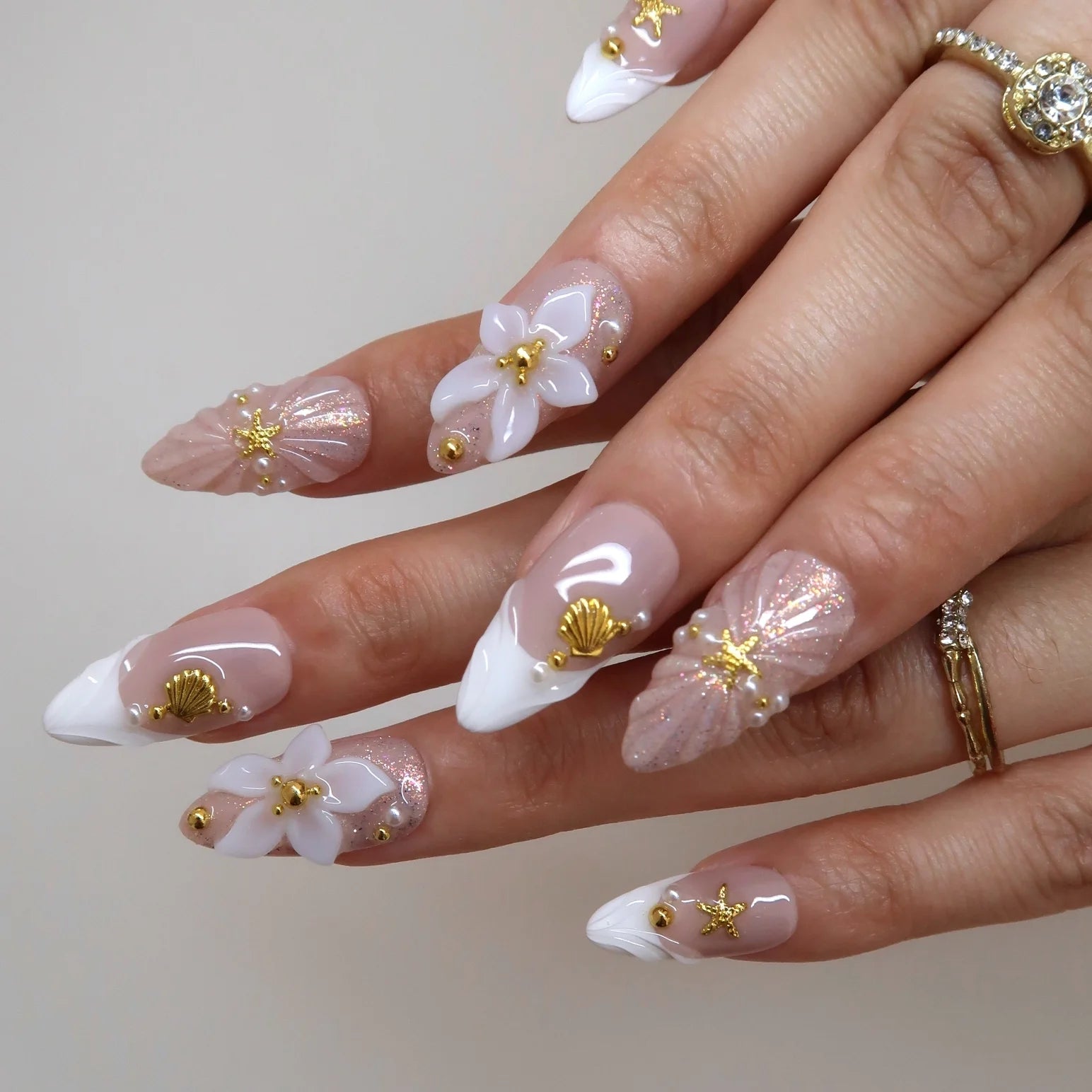 Sunlit Shores - Ersa Nails Nude White Gold PressOnNails
