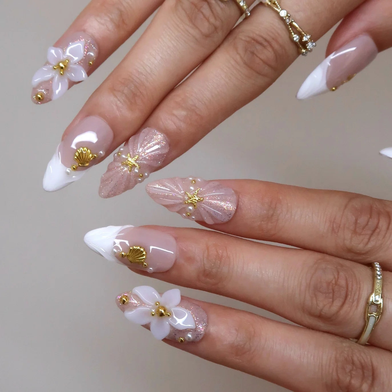 Sunlit Shores - Ersa Nails Nude White Gold PressOnNails