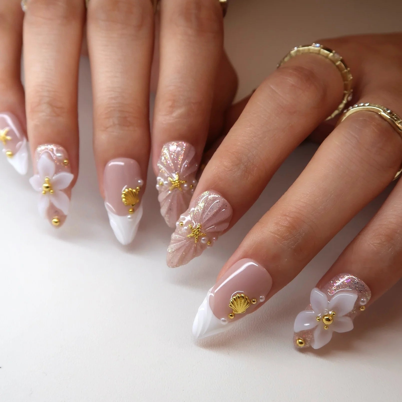 Sunlit Shores - Ersa Nails Nude White Gold PressOnNails