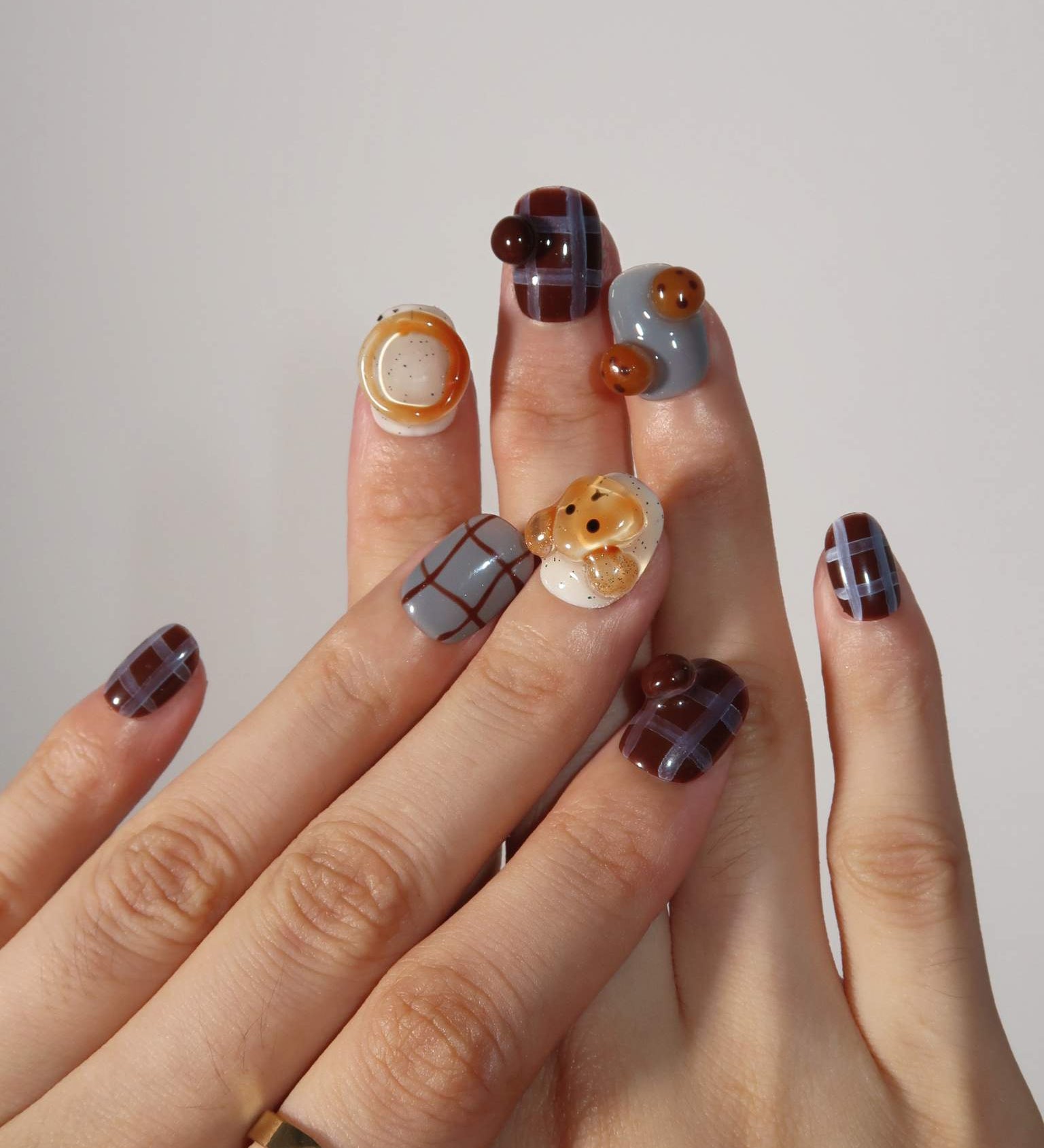 Teddy Bear - Ersa Nails Brown PressOnNails