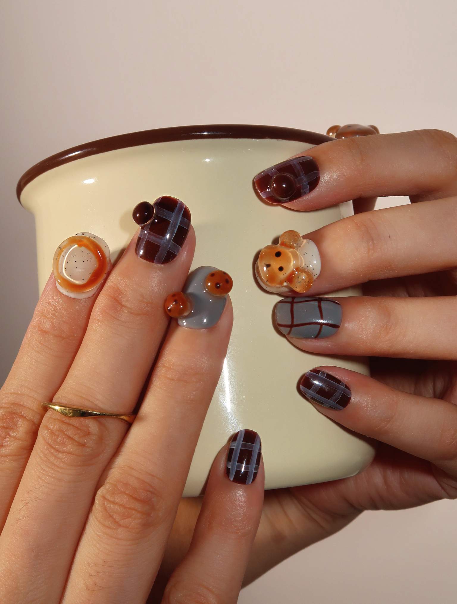 Teddy Bear - Ersa Nails Brown PressOnNails