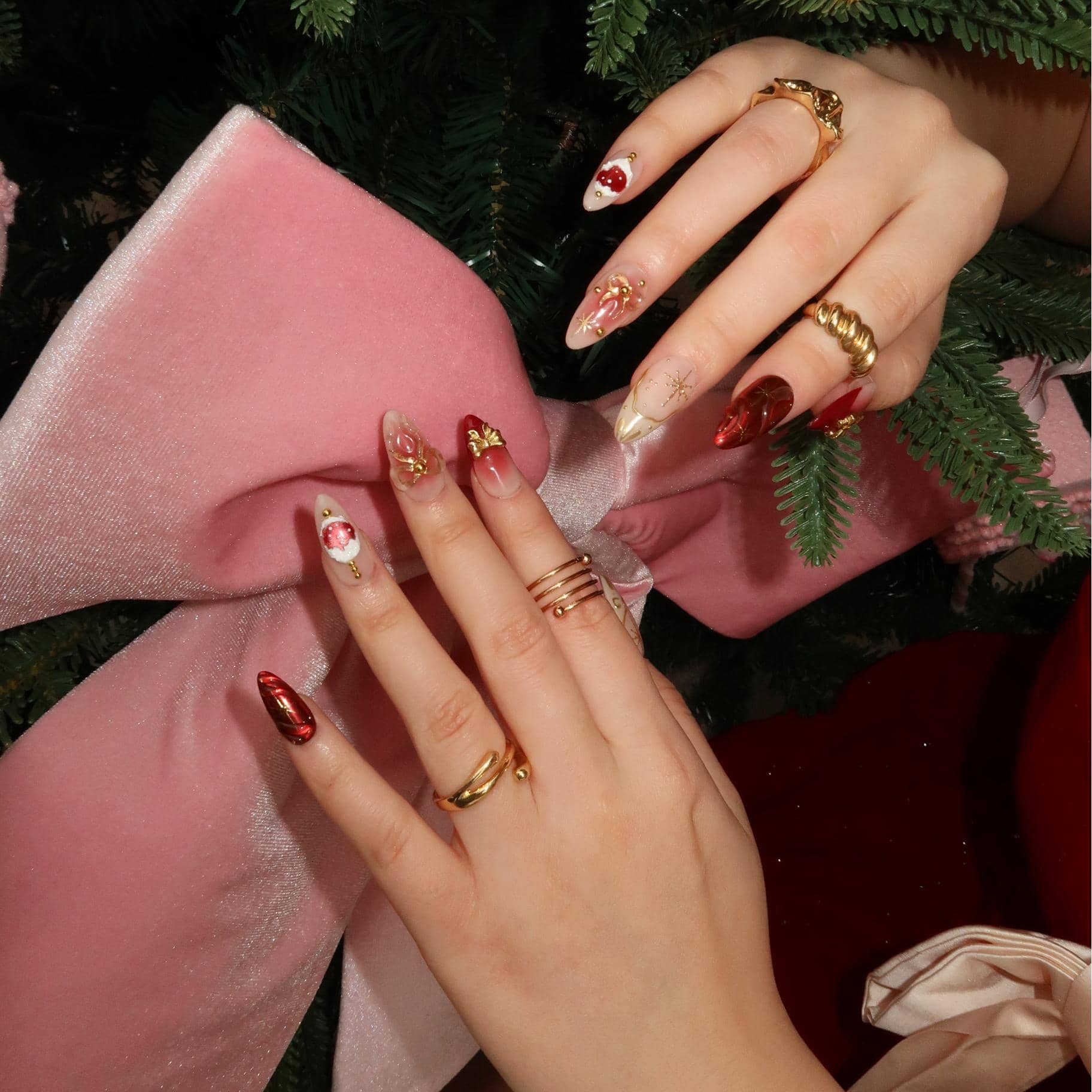Under_the_Bow_-_ErsaNails_PressOnNails_02.jpg