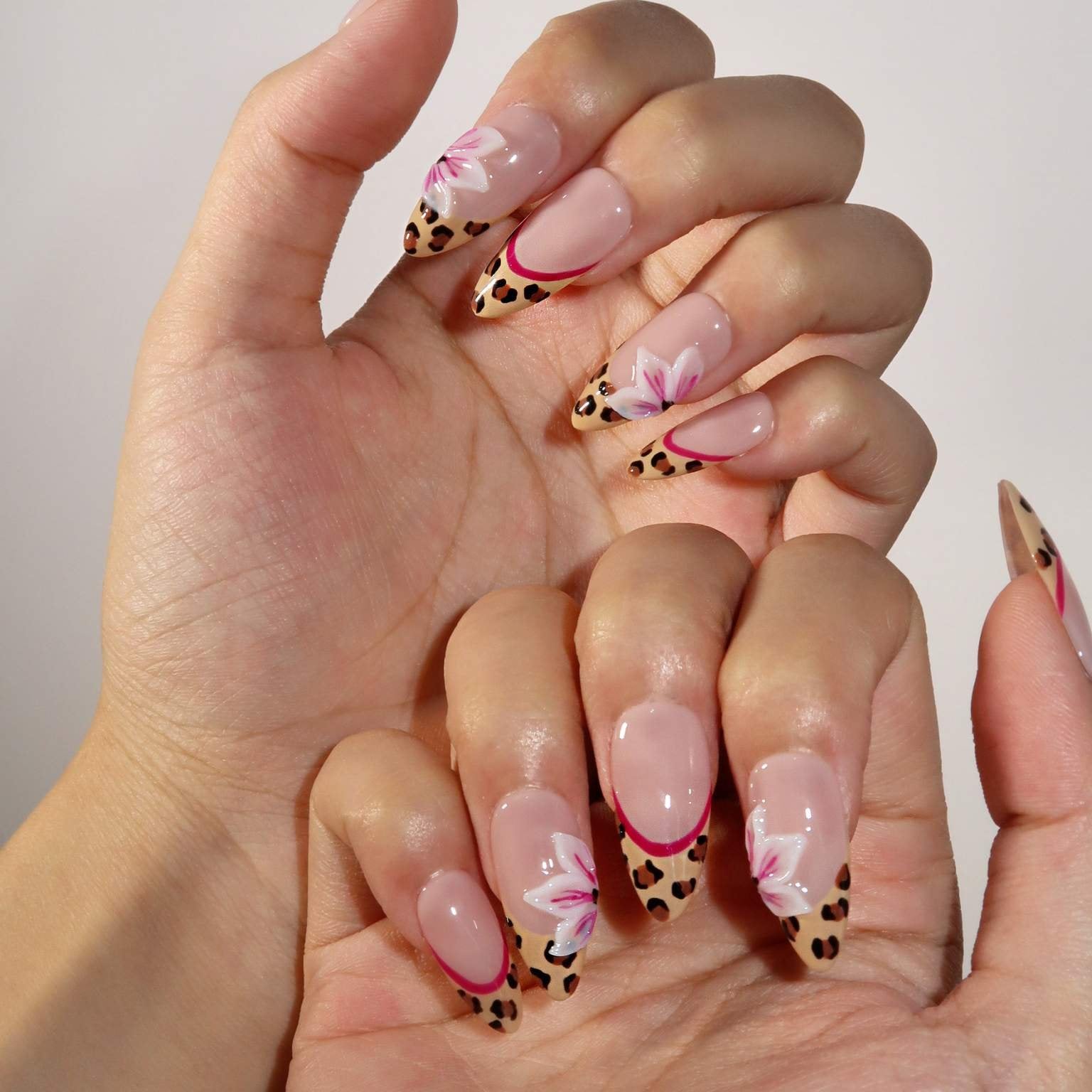 Untamed Glamour - Ersa Nails Nude Pink Black PressOnNails