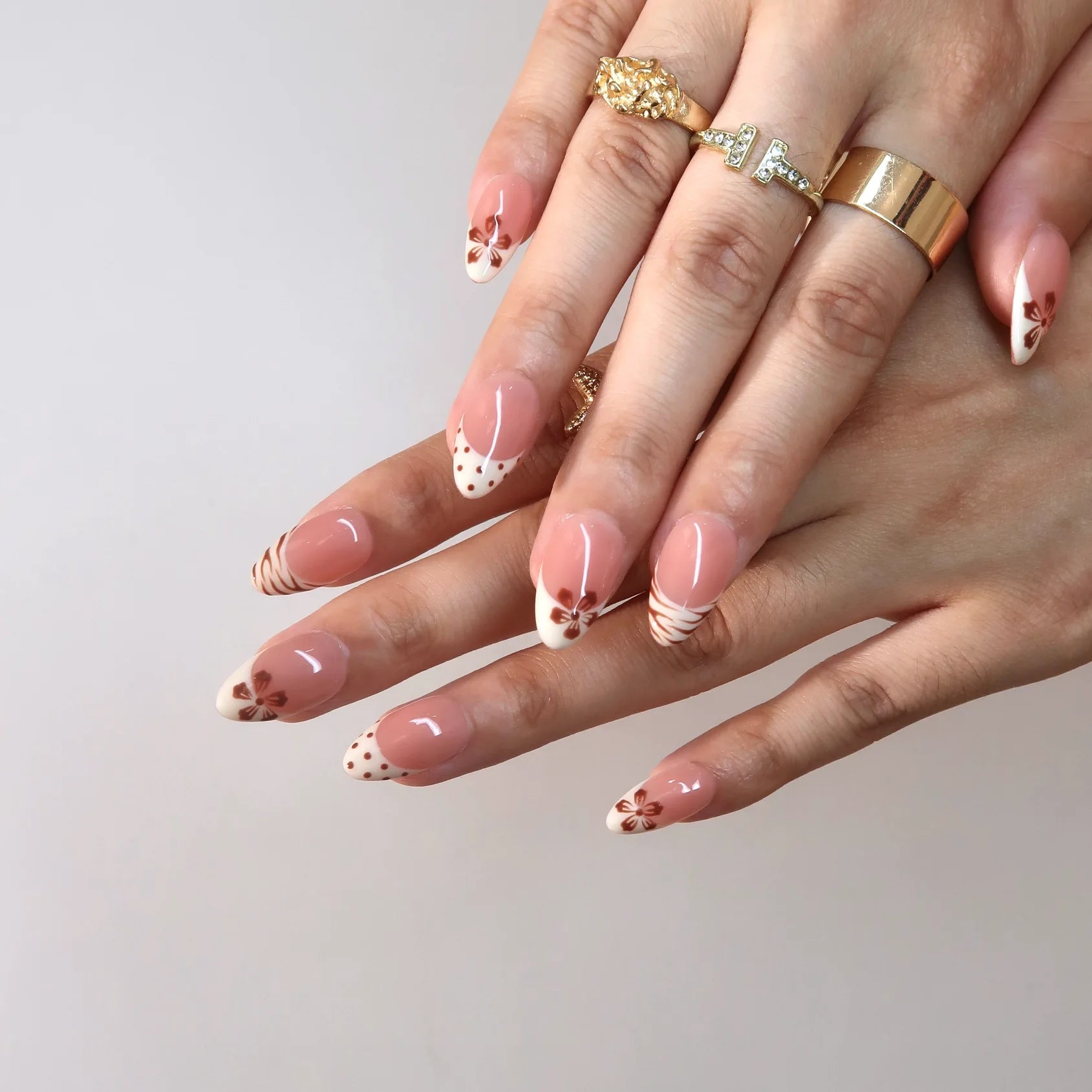 Unwind - Ersa Nails Nude White PressOnNails