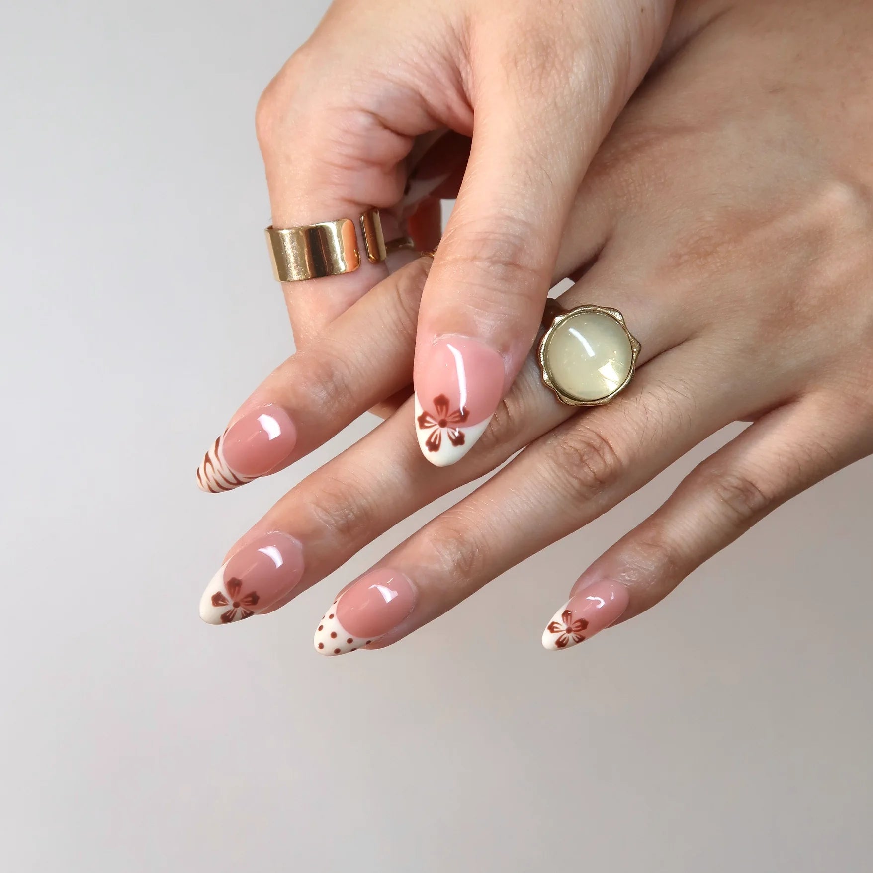 Unwind - Ersa Nails Nude White PressOnNails