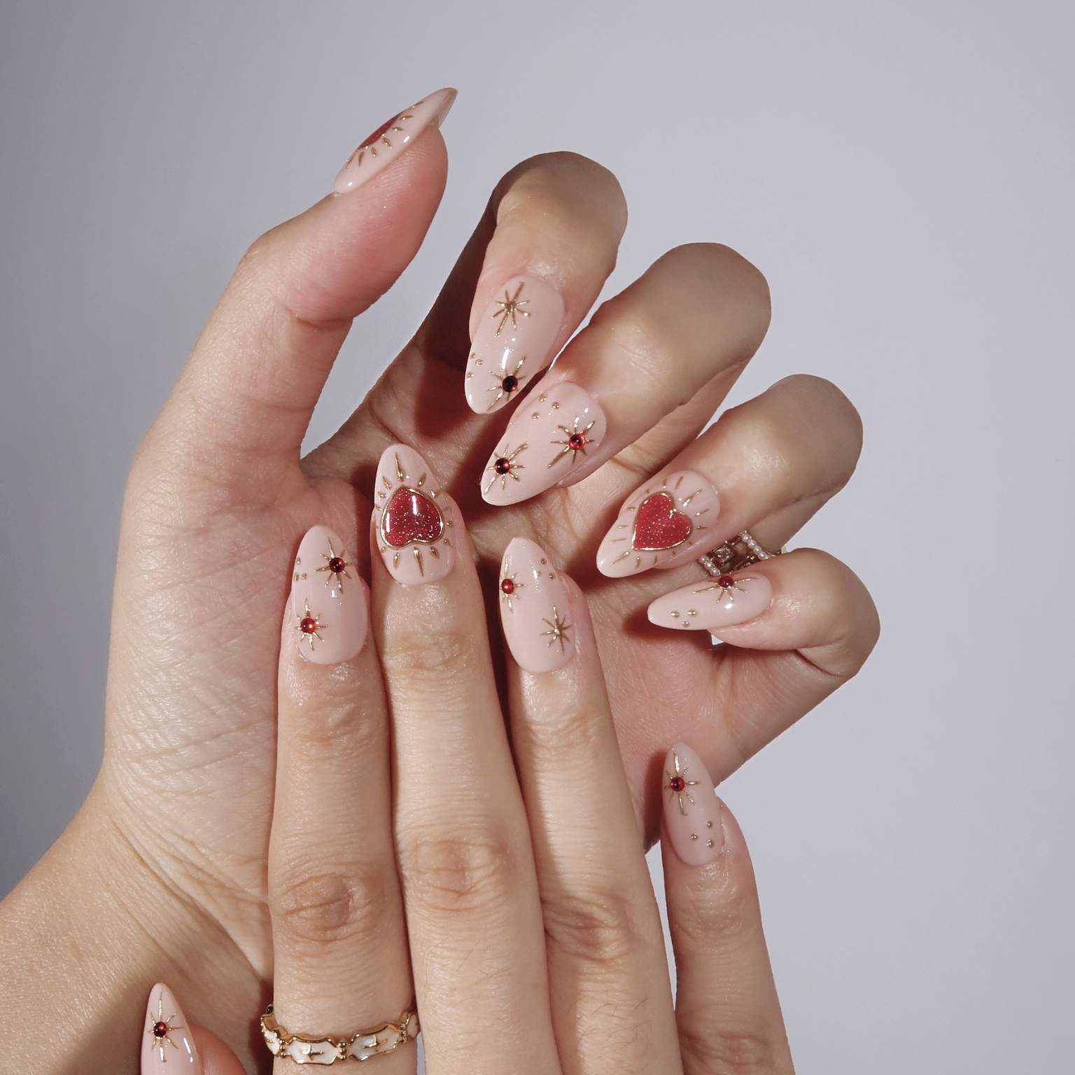 Venus's Embrace - Ersa Nails Nude Red Gold PressOnNails