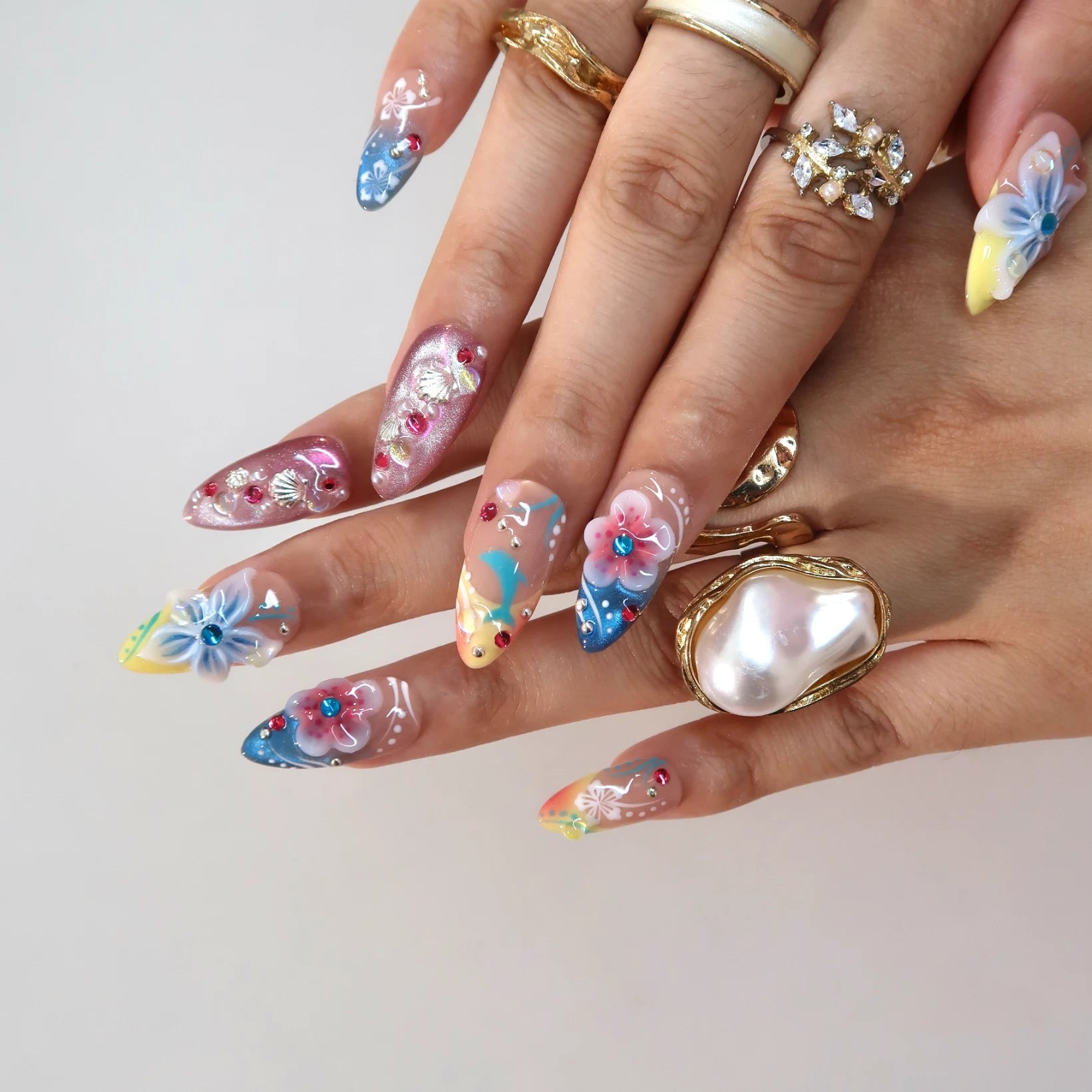 Vitamin Sea - Ersa Nails White Blue Nude PressOnNails