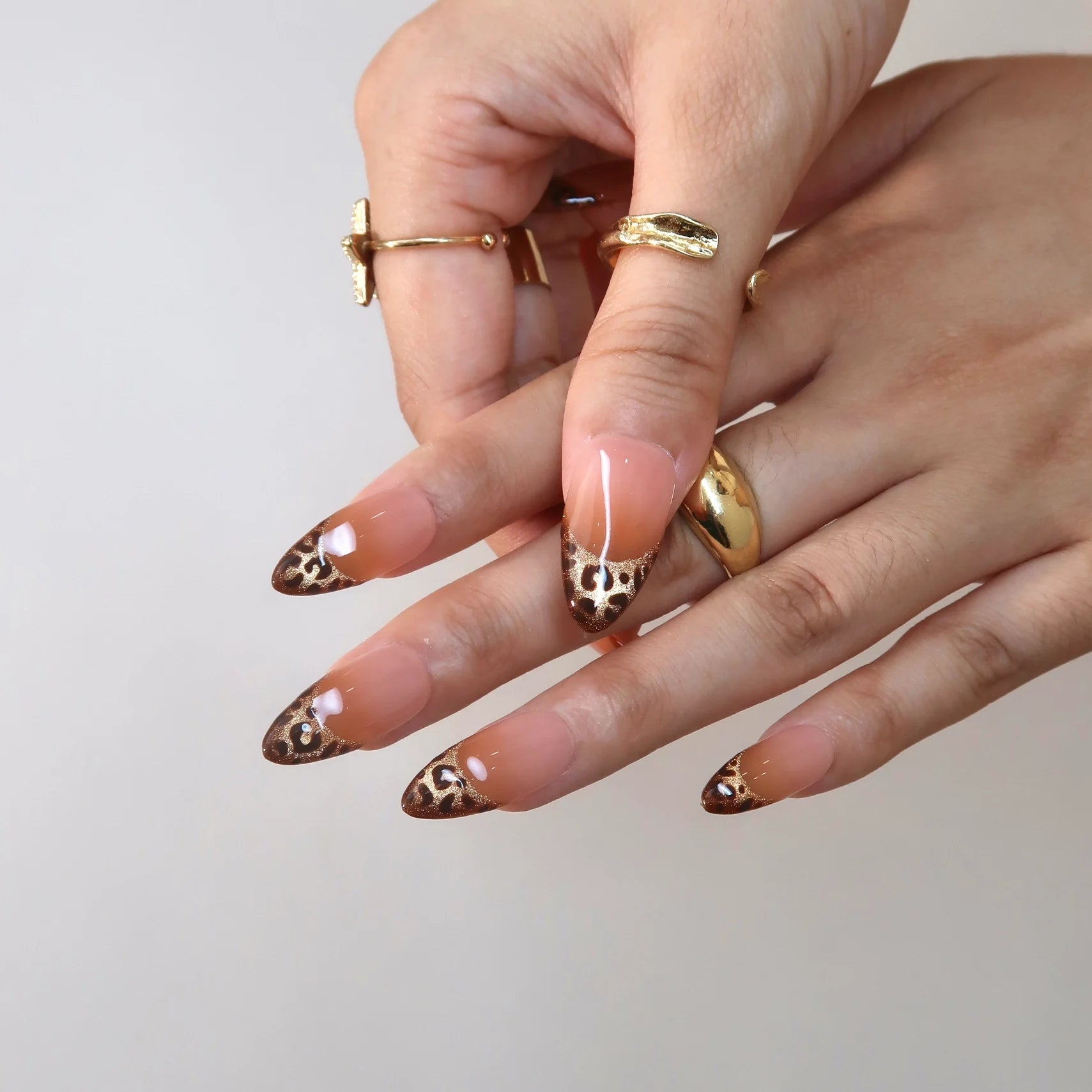 Wild Charm - Ersa Nails Nude Brown PressOnNails