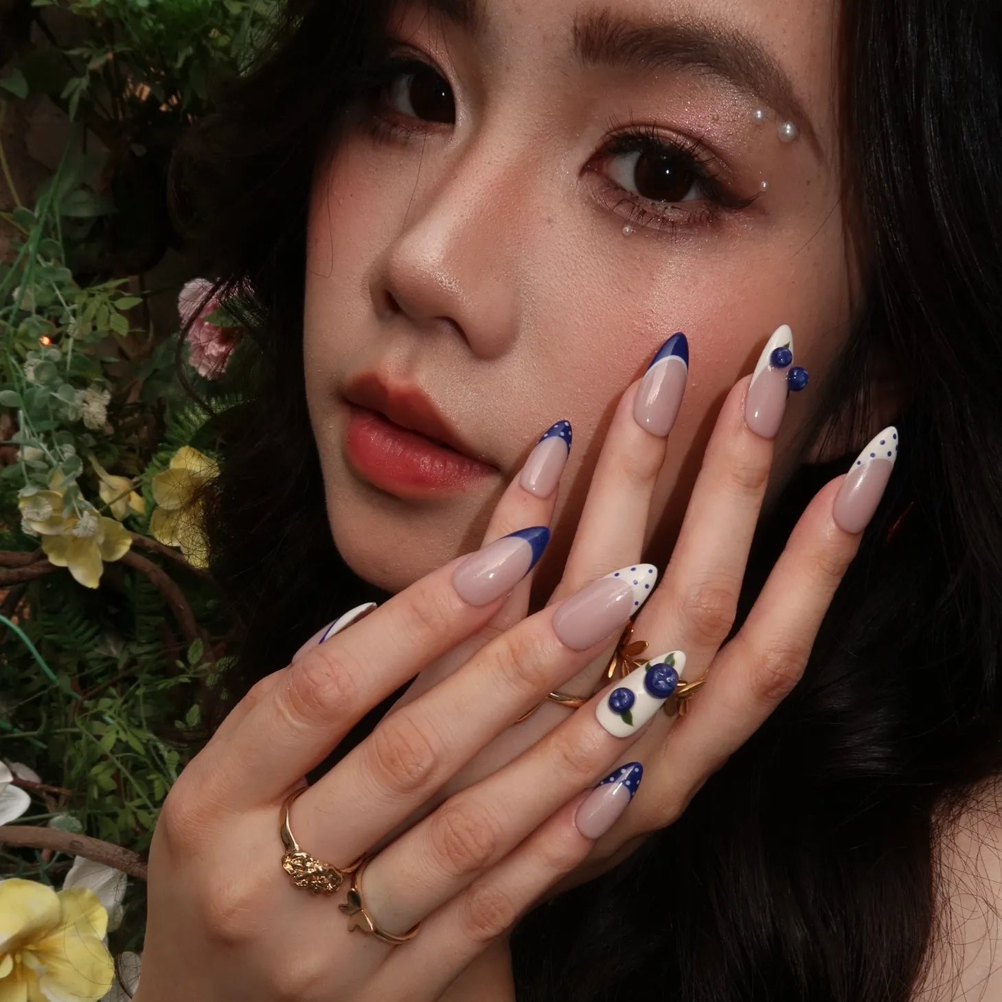 Wildberry-ErsaNailsPressOnNails_03.webp