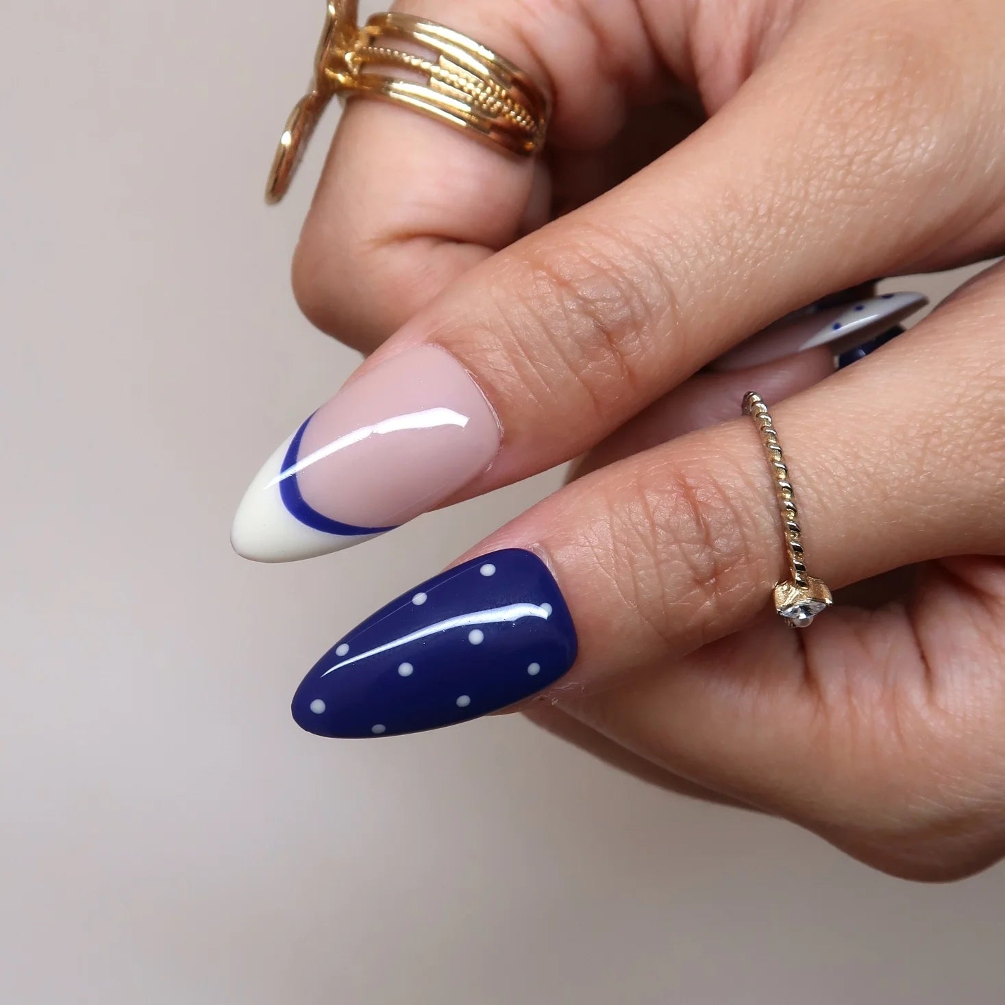 Wildberry - Ersa Nails Nude Blue White PressOnNails
