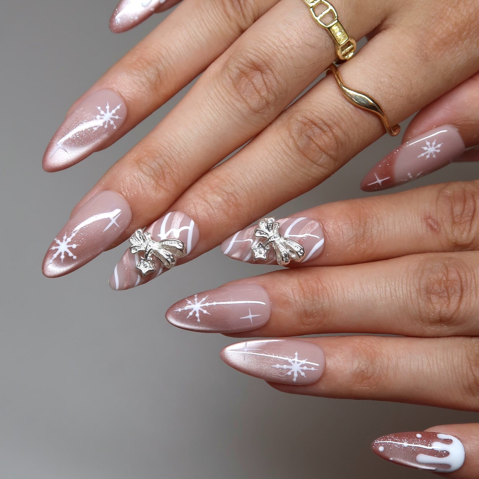 Winter_Radiance_-_ErsaNails_PressOnNails_2.jpg