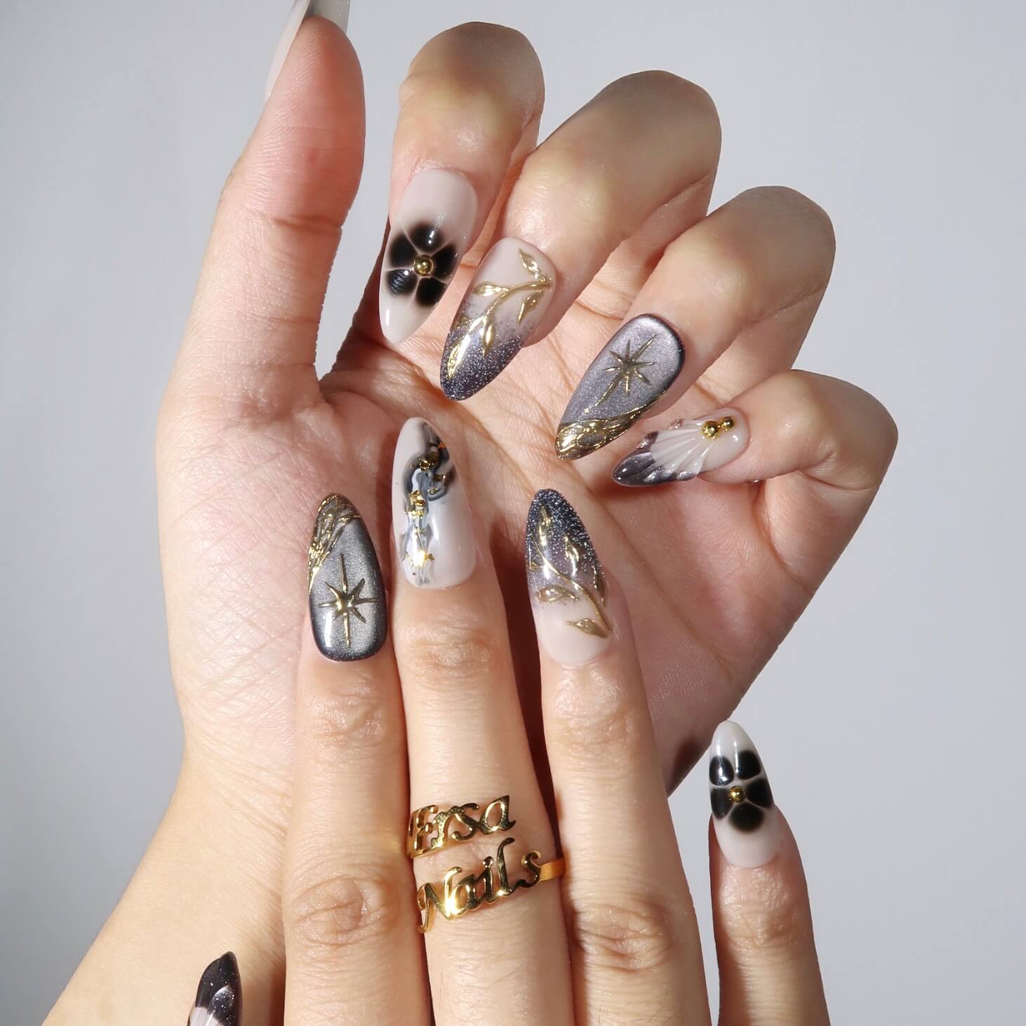 Yingyang - Ersa Nails Nude Black Gold PressOnNails